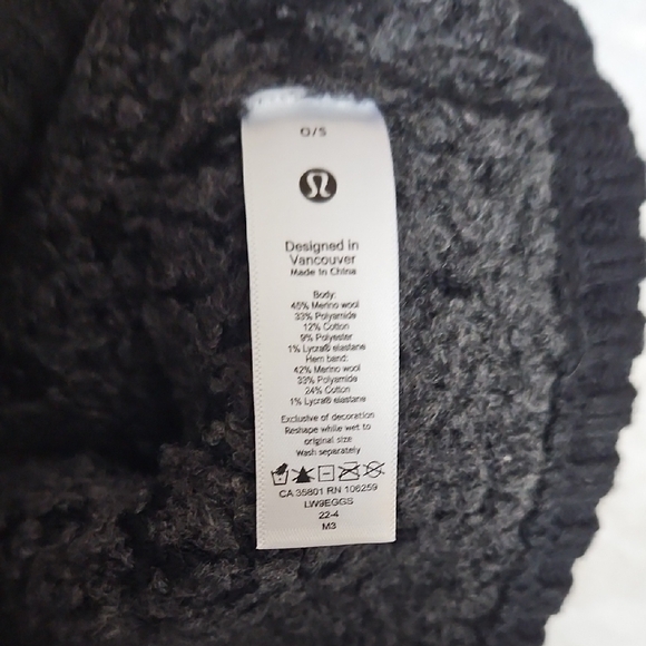 Lululemon Black Textured Beanie - Picture 4 of 5